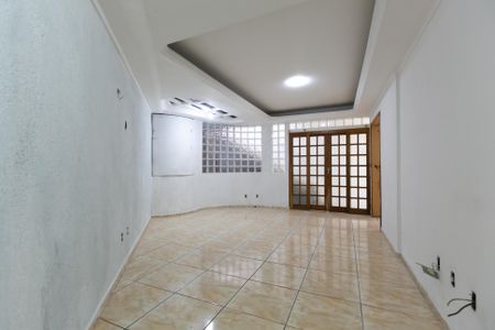 Casa à venda com 380m², 3 quartos e 6 vagas Casa à venda com 380m², 3 quartos e 6 vagasSala