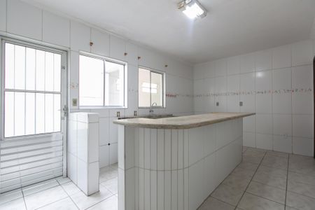 Casa à venda com 380m², 3 quartos e 6 vagas Casa à venda com 380m², 3 quartos e 6 vagasCozinha