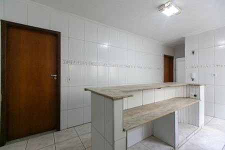 Casa à venda com 380m², 3 quartos e 6 vagas Casa à venda com 380m², 3 quartos e 6 vagasCozinha