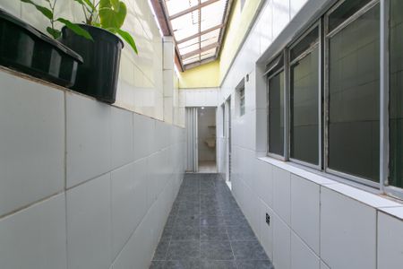 Casa à venda com 380m², 3 quartos e 6 vagas Casa à venda com 380m², 3 quartos e 6 vagasCorredor