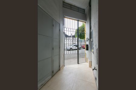 Casa à venda com 380m², 3 quartos e 6 vagas Casa à venda com 380m², 3 quartos e 6 vagasEntrada