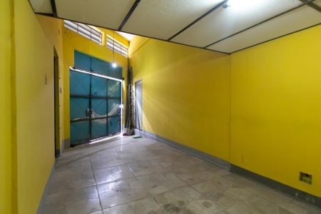 Casa à venda com 380m², 3 quartos e 6 vagas Casa à venda com 380m², 3 quartos e 6 vagasGaragem