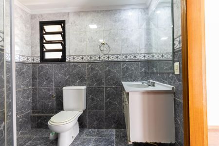 Apartamento à venda com 90m², 2 quartos e 2 vagasBanheiro da Suíte