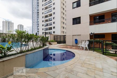 Apartamento à venda com 90m², 2 quartos e 2 vagasÁrea comum - Piscina