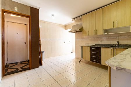 Apartamento à venda com 90m², 2 quartos e 2 vagasCozinha