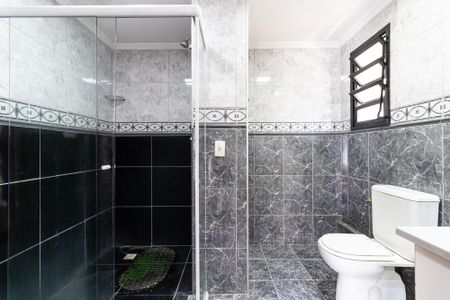 Apartamento à venda com 90m², 2 quartos e 2 vagasBanheiro da Suíte