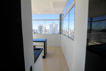 Apartamento à venda com 122m², 3 quartos e 1 vaga Apartamento à venda com 122m², 3 quartos e 1 vagaCobertura Banheiro