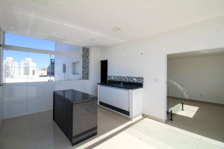 Apartamento à venda com 122m², 3 quartos e 1 vaga Apartamento à venda com 122m², 3 quartos e 1 vagaCobertura