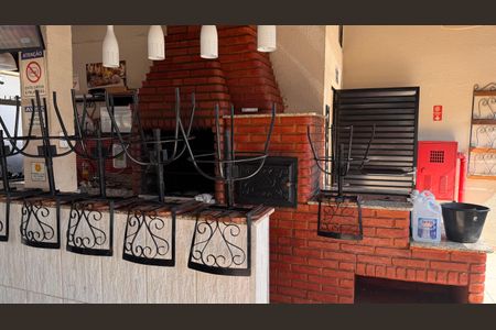 Apartamento à venda com 45m², 2 quartos e 1 vaga Apartamento à venda com 45m², 2 quartos e 1 vagaÁrea comum - Churrasqueira