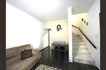 Casa à venda com 110m², 3 quartos e sem vagaSala