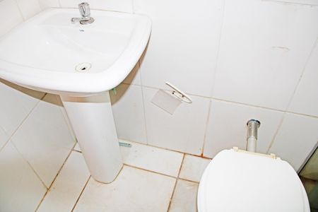 Casa para alugar com 50m², 2 quartos e 2 vagasBanheiro