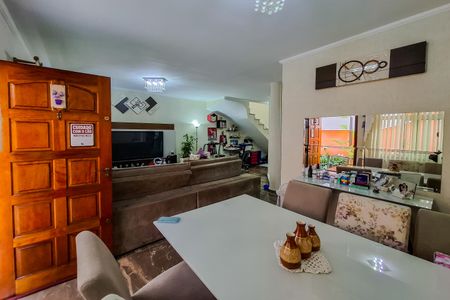 Casa à venda com 120m², 2 quartos e 1 vagaSala