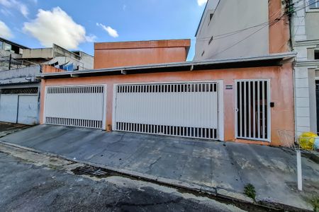 Casa à venda com 120m², 2 quartos e 1 vagaFachada