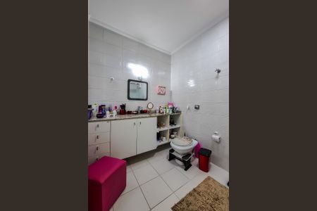 Casa à venda com 120m², 2 quartos e 1 vagaBanheiro do Quarto 2