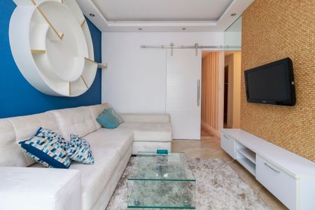 Casa à venda com 69m², 2 quartos e 1 vagaSala de TV