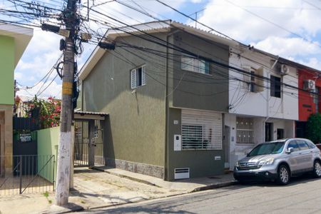 Casa à venda com 69m², 2 quartos e 1 vagaFachada