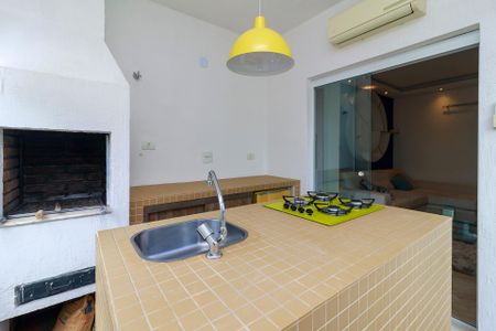 Casa à venda com 69m², 2 quartos e 1 vagaVaranda Gourmet