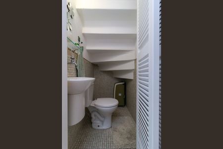 Casa à venda com 69m², 2 quartos e 1 vagaLavabo