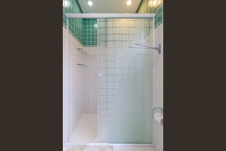 Casa à venda com 69m², 2 quartos e 1 vagaSuíte - Banheiro