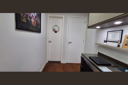 Apartamento à venda com 140m², 4 quartos e 3 vagasEscritório