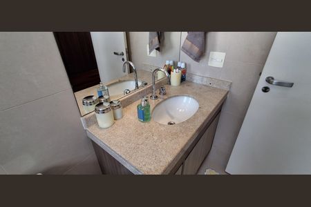 Apartamento à venda com 140m², 4 quartos e 3 vagasBanheiro Suíte