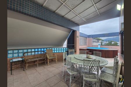 Apartamento à venda com 187m², 3 quartos e 3 vagasVaranda