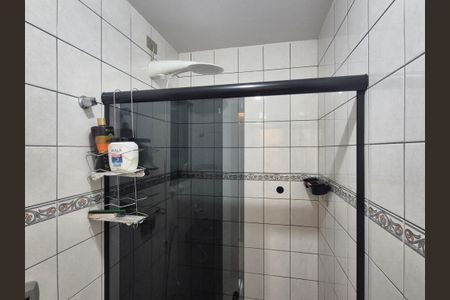 Apartamento à venda com 187m², 3 quartos e 3 vagasBanheiro da Suíte 2