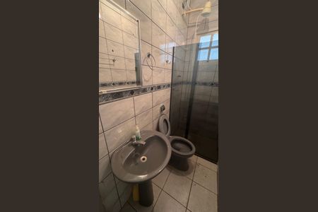 Casa à venda com 220m², 4 quartos e 3 vagasBanheiro 