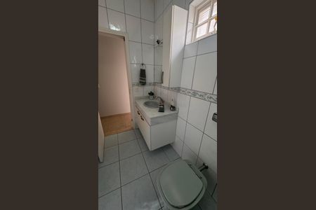 Casa à venda com 220m², 4 quartos e 3 vagasBanheiro 2