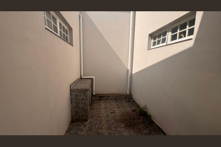 Casa à venda com 220m², 4 quartos e 3 vagasJardim de inverno