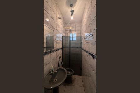 Casa à venda com 220m², 4 quartos e 3 vagasBanheiro 