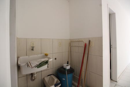 Casa de condomínio à venda com 120m², 2 quartos e 1 vagaÁrea de Serviço