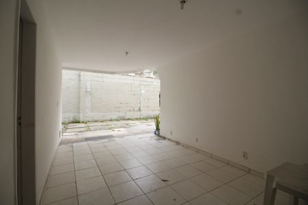 Casa de condomínio à venda com 120m², 2 quartos e 1 vagaGaragem