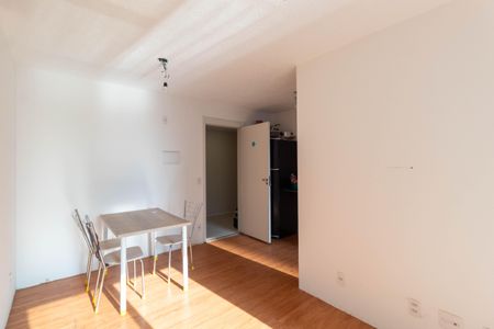 Apartamento para alugar com 44m², 2 quartos e sem vaga Apartamento para alugar com 44m², 2 quartos e sem vagaSala