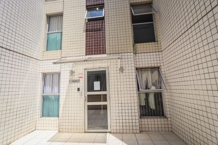 Apartamento para alugar com 42m², 2 quartos e sem vagaEntr5ada do bloco