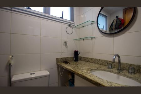 Apartamento à venda com 100m², 3 quartos e 1 vagaBanheiro da Suíte