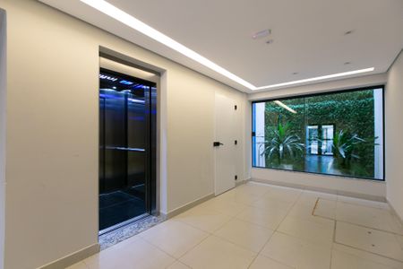 Apartamento para alugar com 47m², 2 quartos e sem vagaHall de Entrada