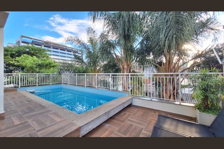 Apartamento para alugar com 64m², 2 quartos e 1 vagaÁrea comum - Piscina