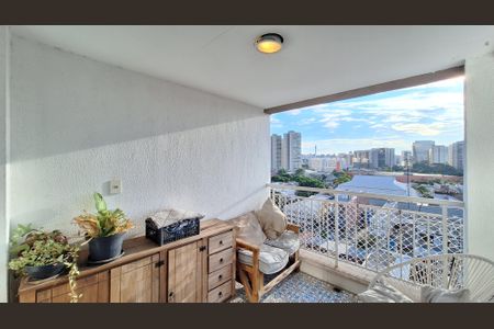 Apartamento para alugar com 64m², 2 quartos e 1 vagaVaranda