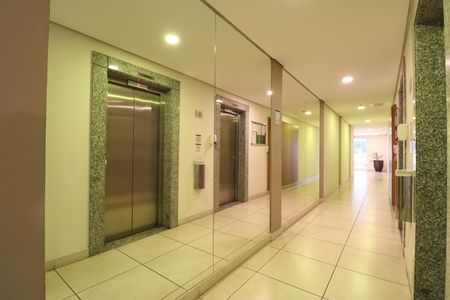 Apartamento para alugar com 64m², 2 quartos e 1 vagaÁrea comum