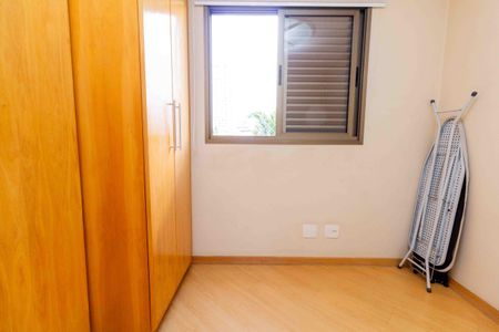 Apartamento para alugar com 186m², 3 quartos e 2 vagasQuarto 2