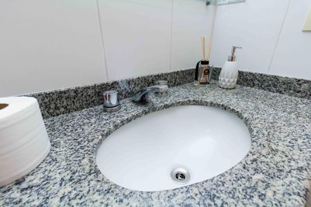 Apartamento para alugar com 186m², 3 quartos e 2 vagasBanheiro Suíte 