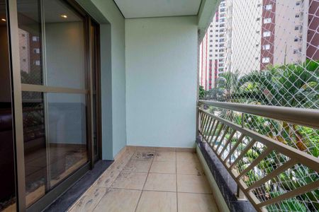 Apartamento para alugar com 186m², 3 quartos e 2 vagasVaranda