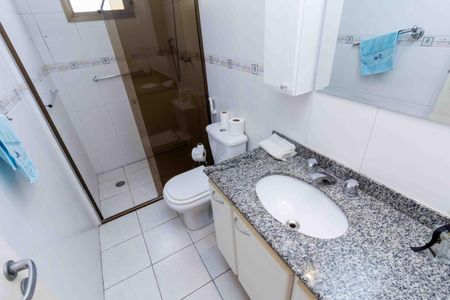 Apartamento para alugar com 186m², 3 quartos e 2 vagasBanheiro 1