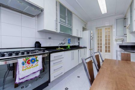 Apartamento para alugar com 186m², 3 quartos e 2 vagasCozinha