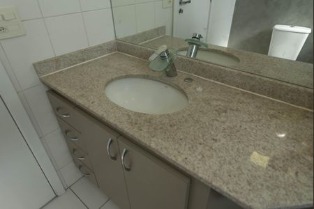 Apartamento para alugar com 136m², 3 quartos e 2 vagasBanheiro da Suíte 2