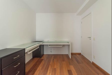 Apartamento para alugar com 136m², 3 quartos e 2 vagasQuarto