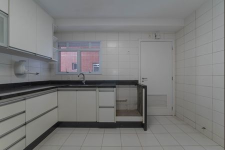 Apartamento para alugar com 136m², 3 quartos e 2 vagasCozinha