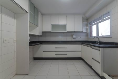 Apartamento para alugar com 136m², 3 quartos e 2 vagasCozinha