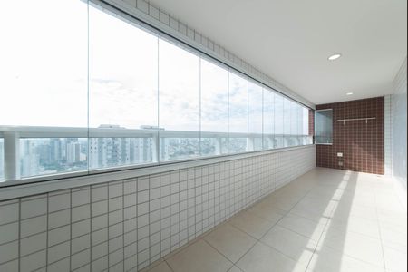Apartamento para alugar com 136m², 3 quartos e 2 vagasVaranda